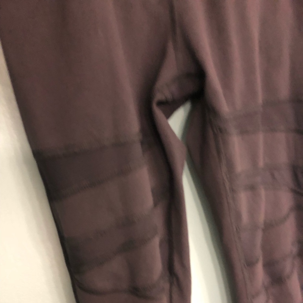 Lulu lemon mesh black leggings